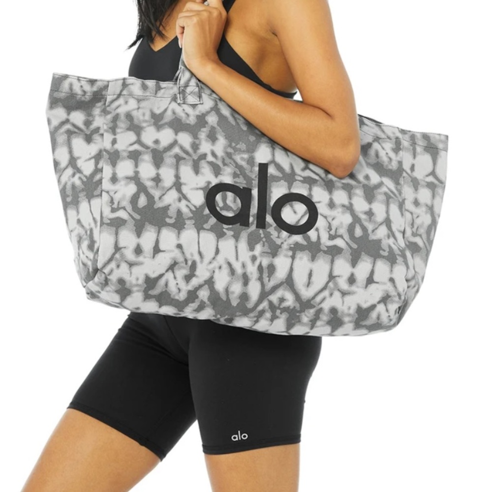Alo tote - brand new in bag